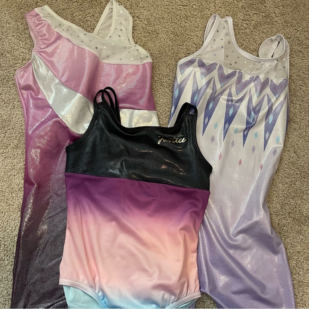 Girls leotards size 10, great condition.